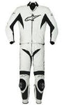 TRAJE 2 PIEZAS DE PIEL SP-1 BCO